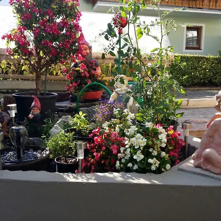 Apartmenthaus Erna Apartman